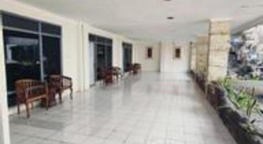 Alexander Hotel Tegal Exterior photo
